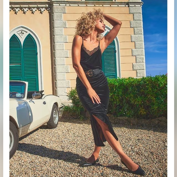 Vince Camuto Velvet Ruched Side Slit Midi A-Line Skirt - Picture 3 of 6